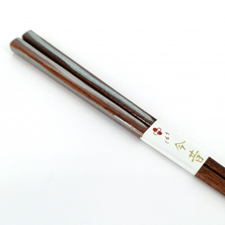 Schauen Sie sich unsere Auswahl an Premium-Paaren japanischer Essstäbchen  aus Holz an