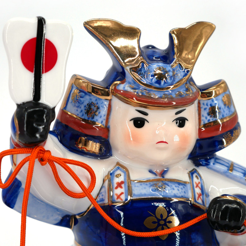 Ornamento guerriero giapponese con Kabuto in ceramica, SHUSSETAISHO, 15,5 cm