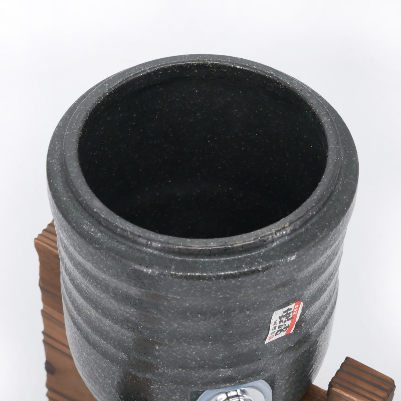 Ceramic sake fountain, PURINTA, black