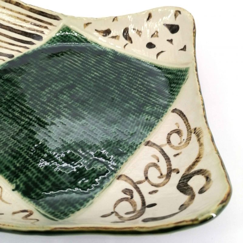 Piatto quadrato giapponese con bordi in ceramica beige e verde - CHUO HIROBA