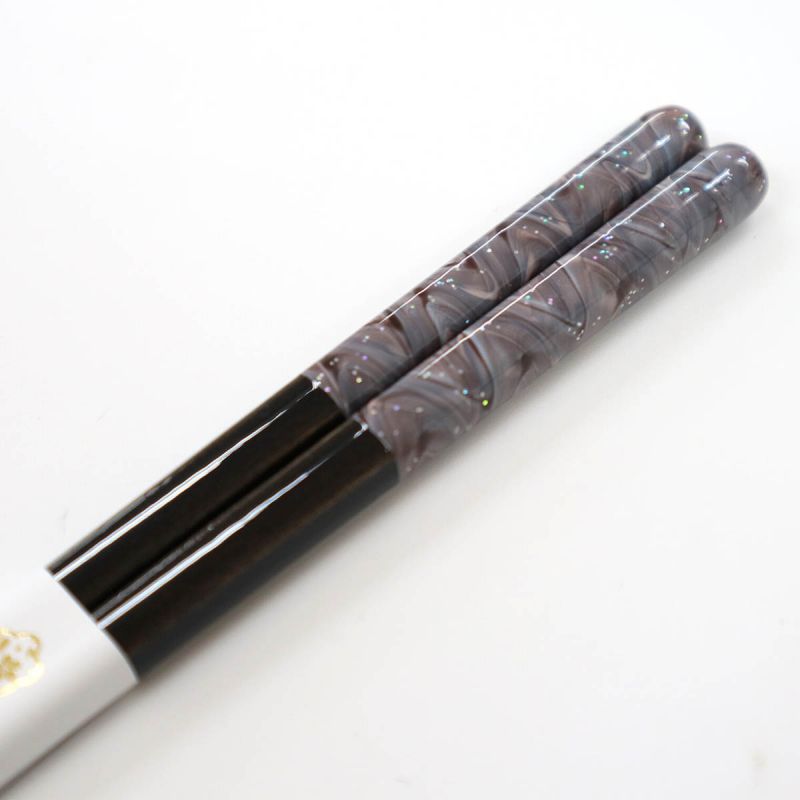 Pair of Japanese lacquered wood chopsticks - SHIZUKU