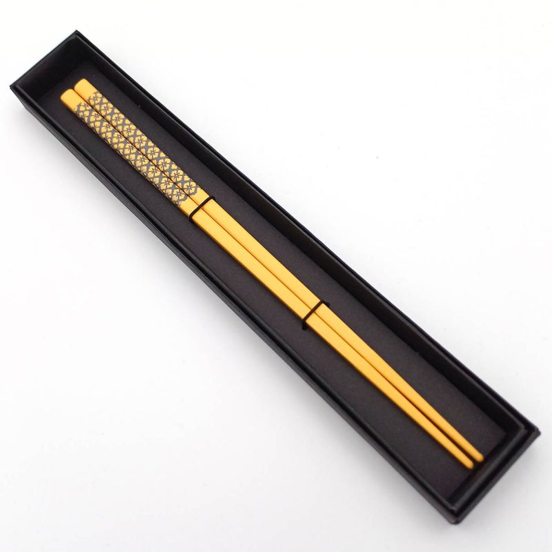 Pair of Japanese resin chopsticks - GARA HASHI KAMON