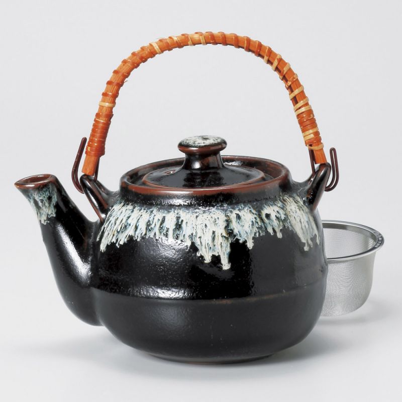 Japanese enamelled ceramic teapot with removable filter, black edge infused paint - CHUNYU