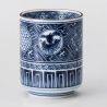 Taza de té de cerámica japonesa, blanca con motivos tradicionales azules - DENTO-TEKINA