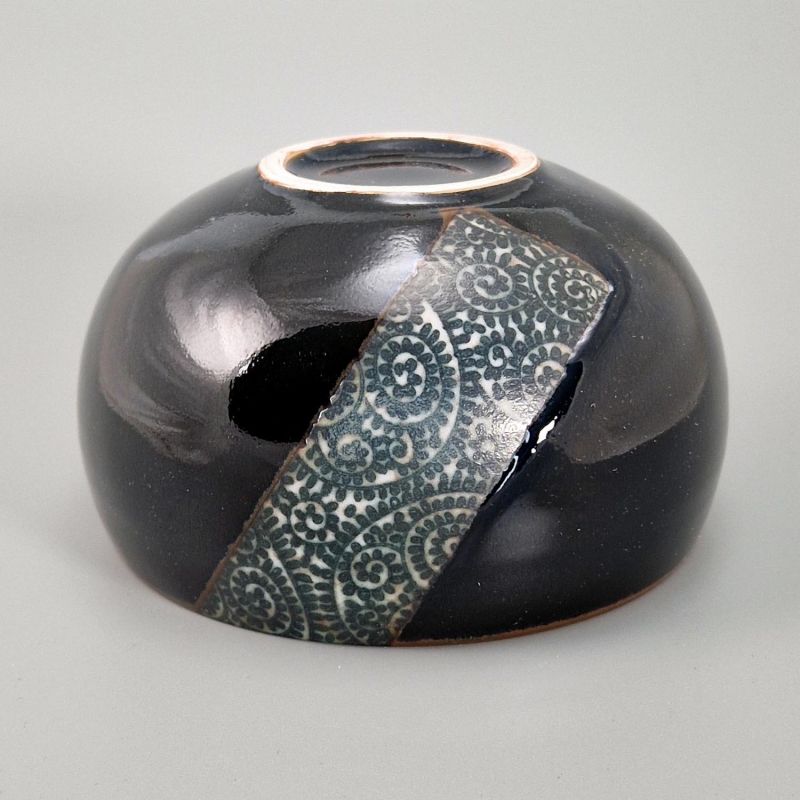 Ciotola di riso in ceramica giapponese, nera con fascia decorata, KARAKUSA