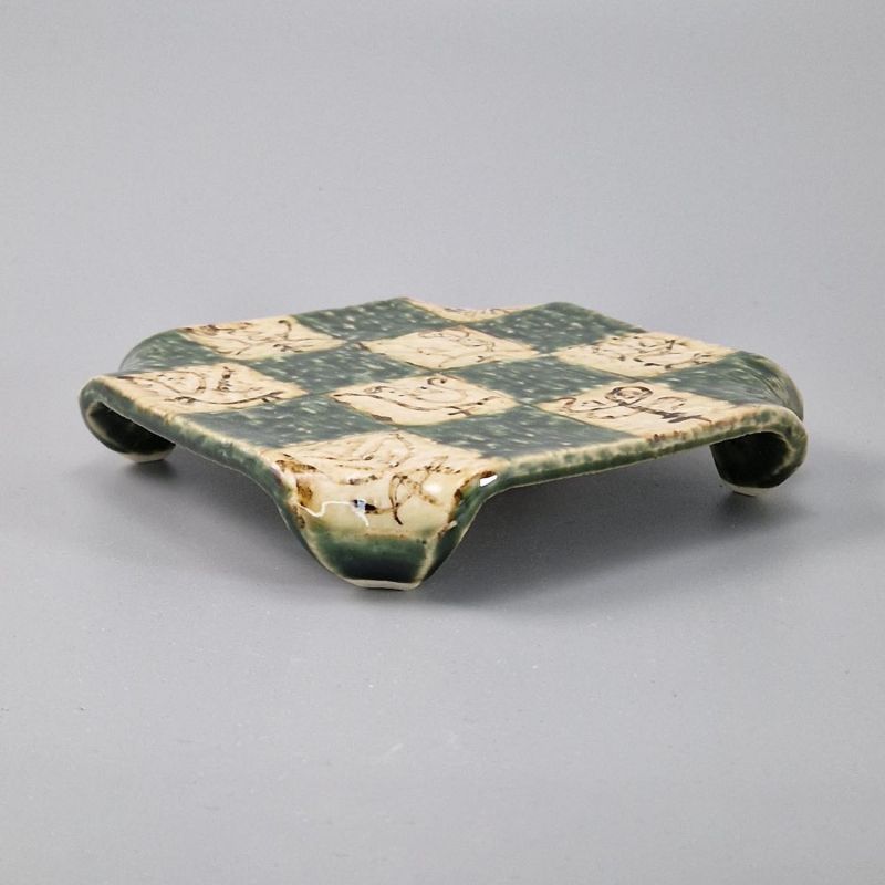 Square plate in green and beige raised ceramic - CHEKKABODO