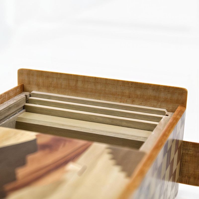 Caja secreta en marquetería tradicional Yosegi de Hakone, MAIKO, 21 niveles