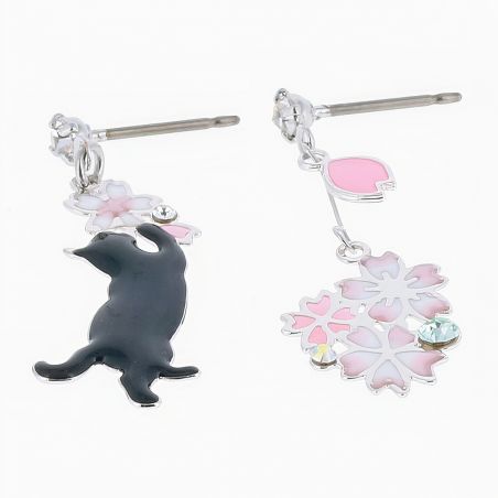 Pendientes japoneses - Patrón de gato jugando con flores de cerezo