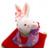 Ornement lapin blanc japonais en céramique en kimono violet- SUWATTE IRU USAGI