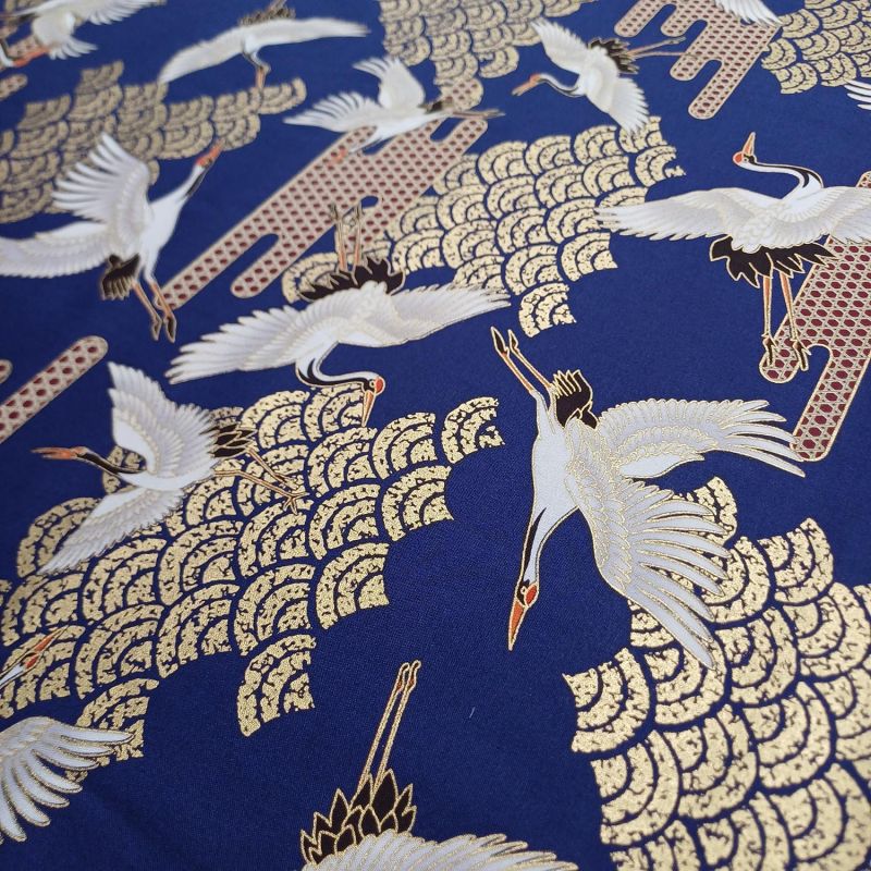 Tissu bleu japonais en coton, motif grue et nuages, TSURU KUMO NAMI, fabriqué au Japon largeur 112 cm x 1m