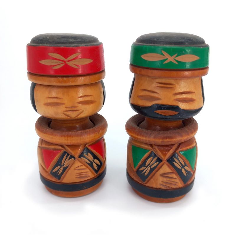 Duo of Japanese wooden doll, AINU KOKESHI VINTAGE, 12.5 cm