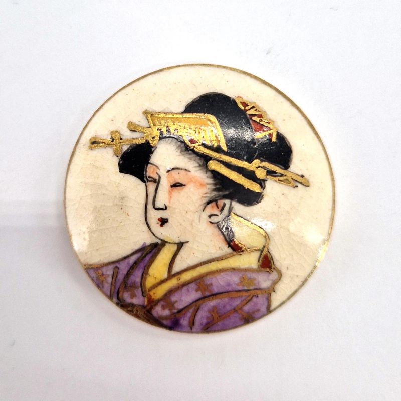 Vintage Satsuma button, late 19th century early 20th century - geisha