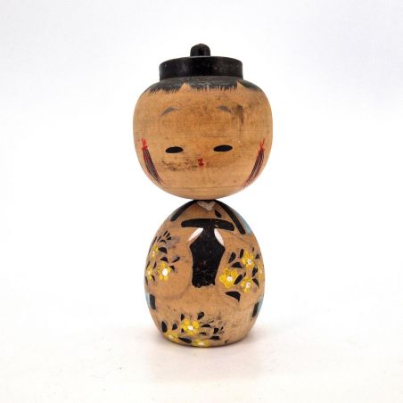 Small Japanese wooden doll, KOKESHI VINTAGE