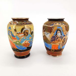 duo of small Japanese vases, vintage, SATSUMA, late 20th century.