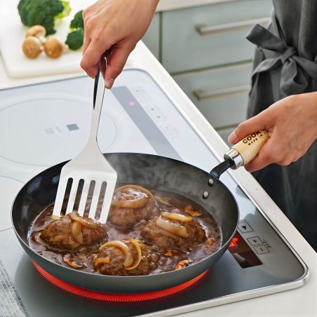 Poêle à frire en acier avec manche en bois, YOSHIKAWA FRYING PAN