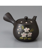 Japanischer Tee und Teekannen - für eine authentische Zeremonie-Erfahrung